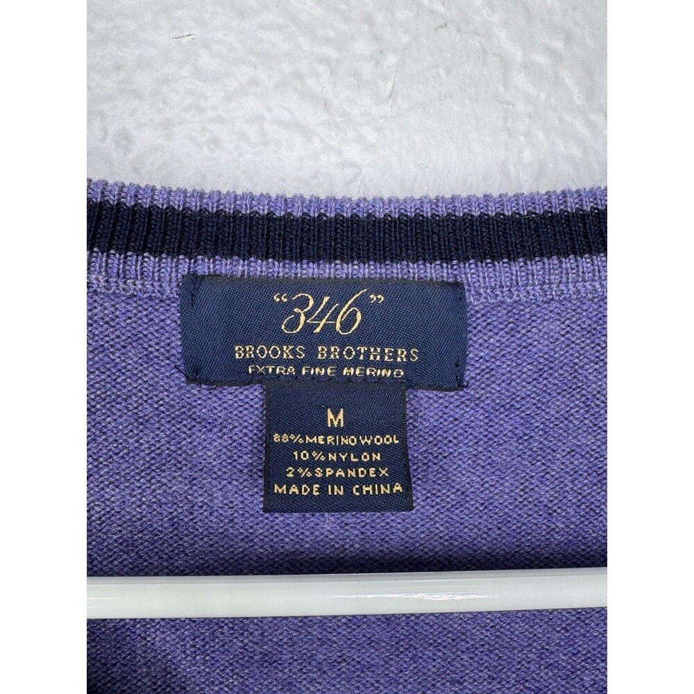 Brooks Brothers 346 Sweater Men’s M Purple Merino Wool V Neck Pullover Academia - Picture 7 of 16